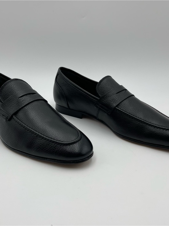 To Boot New York Other - TO BOOT NEW YORK “DEVILLE” -SZ 12-Black pebbled Leather- Penny Loafers MSRP $450
